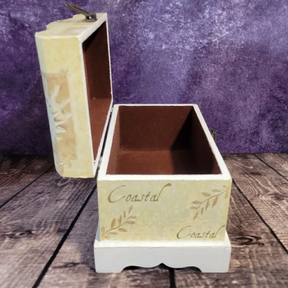 Chest/Keepsake Box‎ - Picture 11 of 13